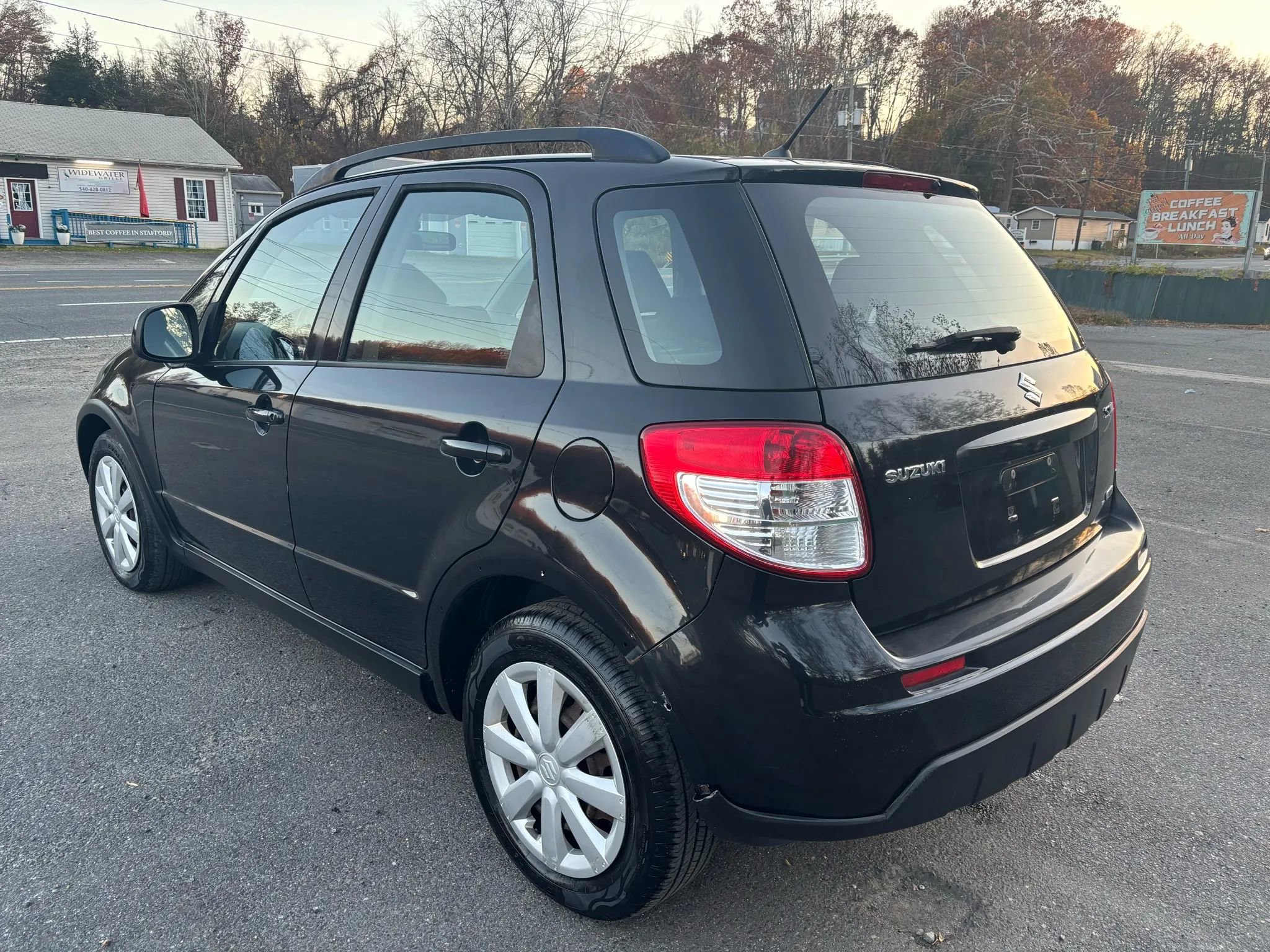 Used 2010 Suzuki SX4 AWD Hatchback image 7