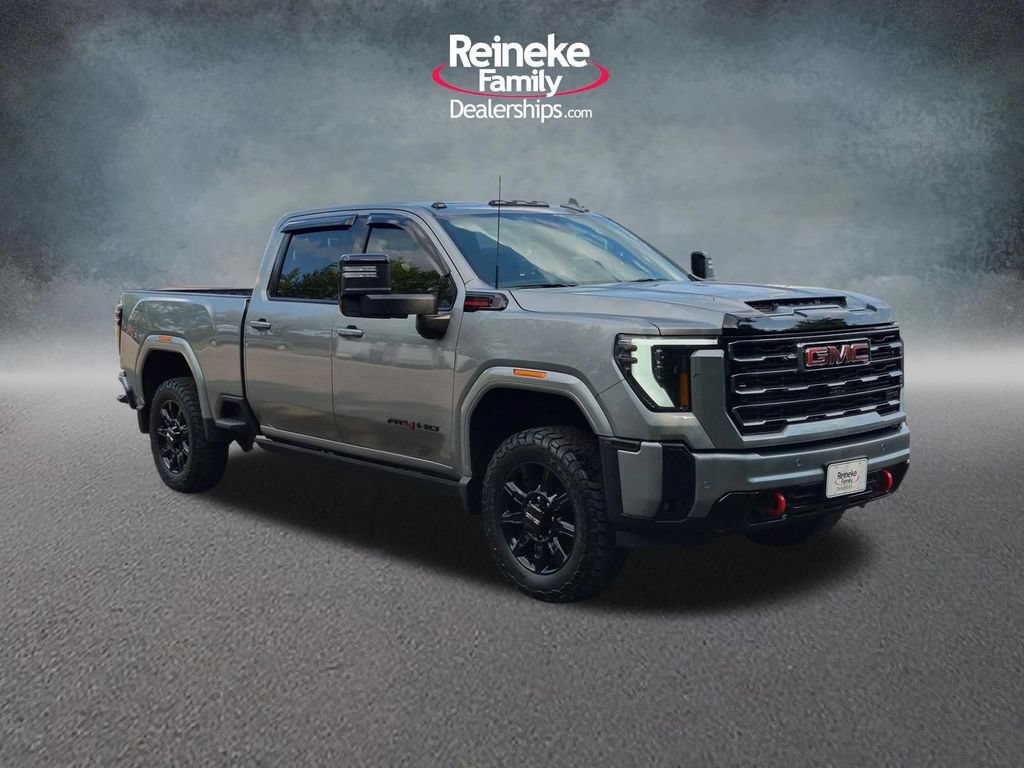Used 2025 GMC Sierra 2500 AT4 w/ AT4 Premium Plus Package AWD/4WD image 3