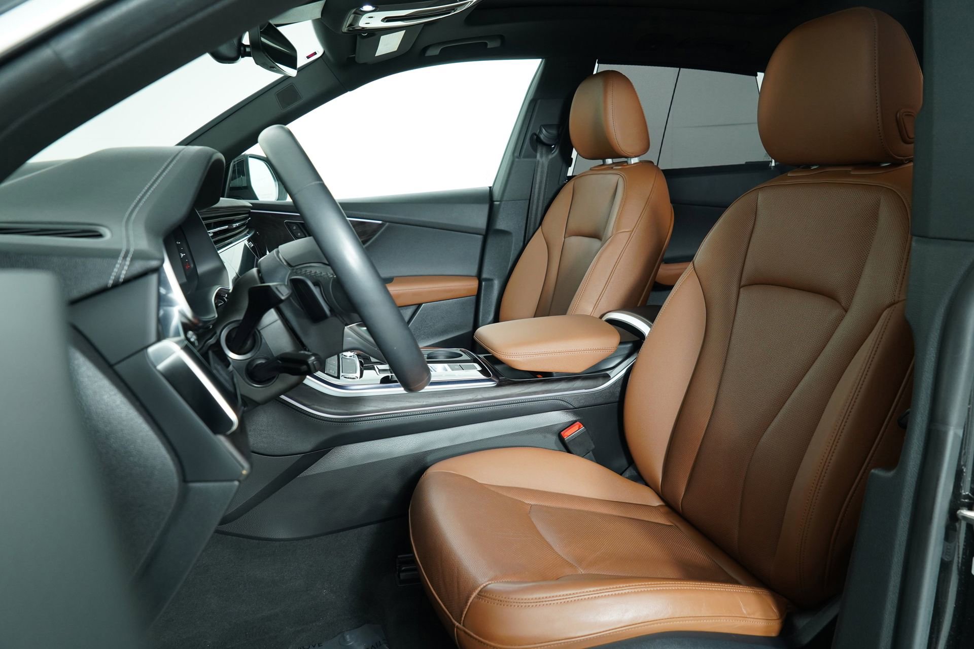 Certified 2023 Audi Q8 Premium Plus image 27