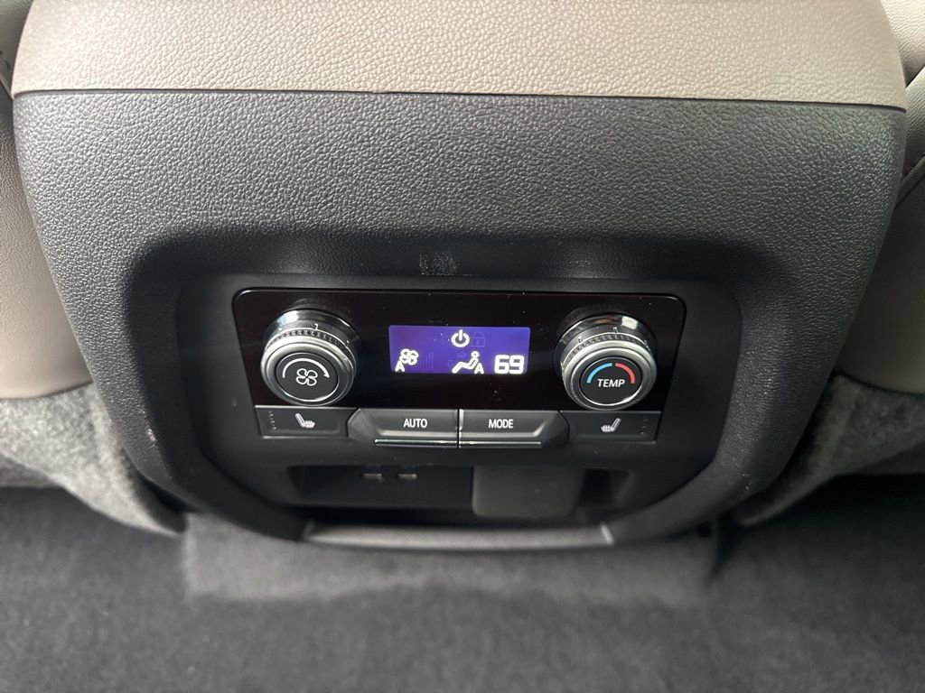Certified 2024 GMC Acadia Elevation w/ Luxury Package image 6