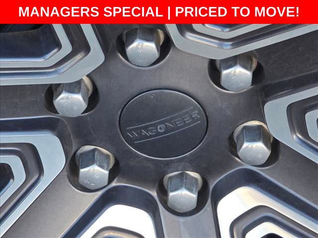 Used 2024 Jeep Wagoneer L Series II w/ Flexible Seating Group image 30