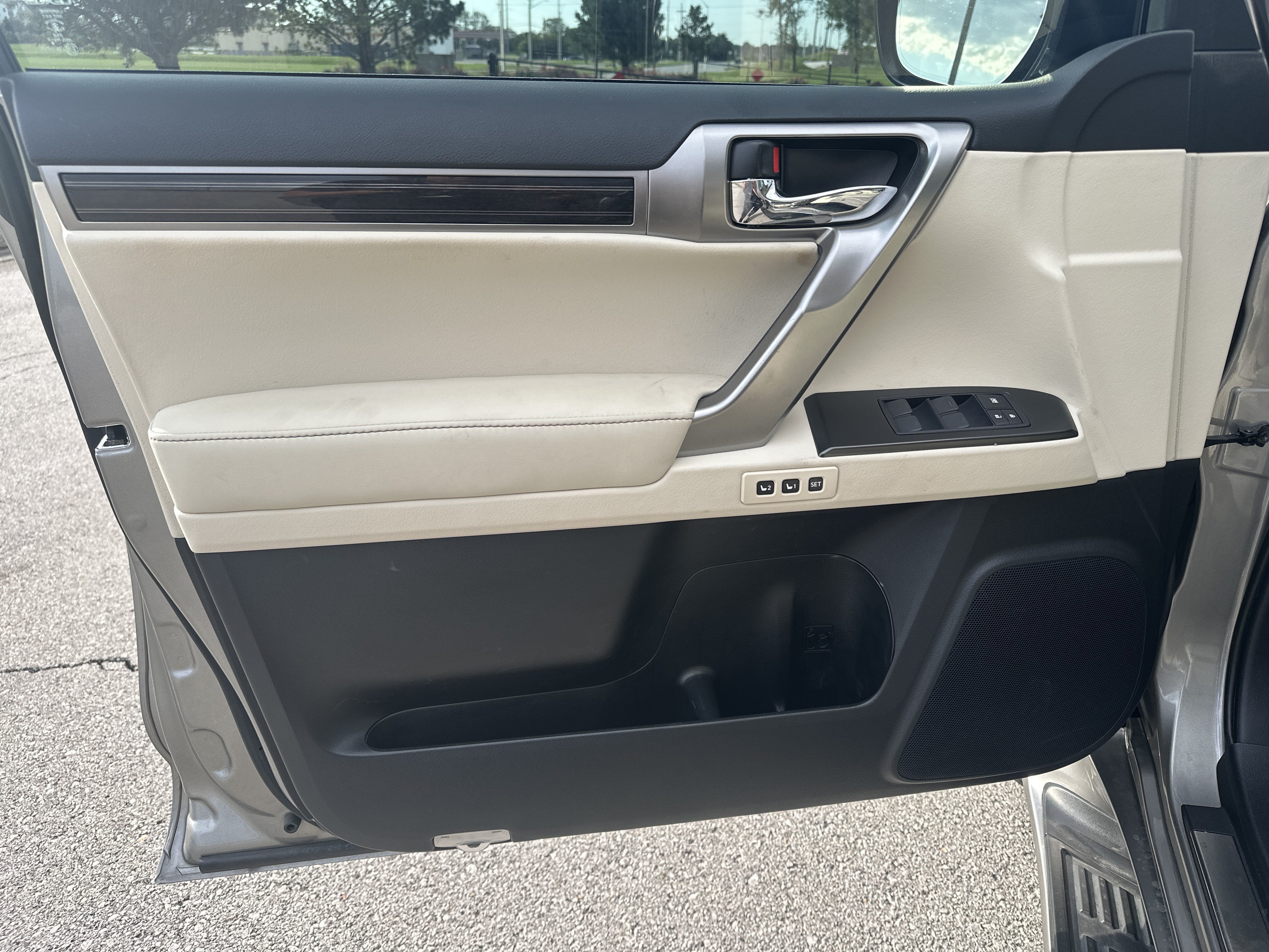 Certified 2023 Lexus GX 460 Luxury w/ Sport Design Package AWD/4WD image 14