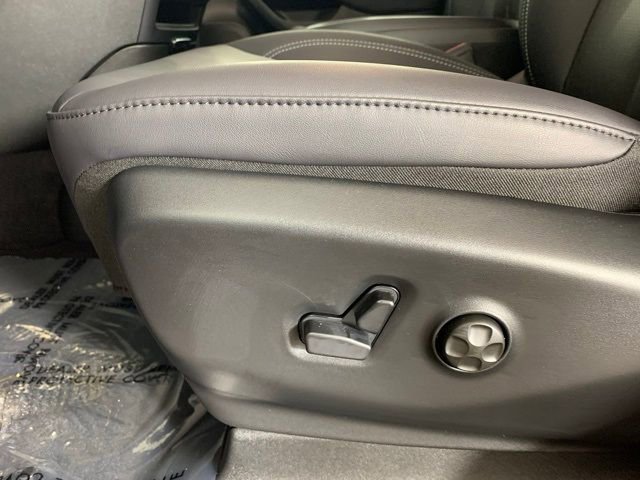 New 2026 Chrysler Pacifica Select AWD/4WD image 11