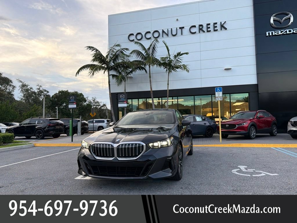 Used 2026 BMW 530i RWD image 1