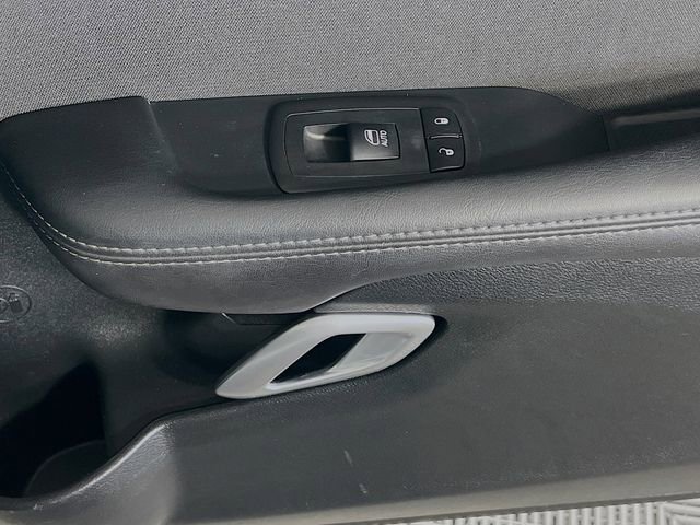 Used 2018 Dodge Challenger R/T image 32