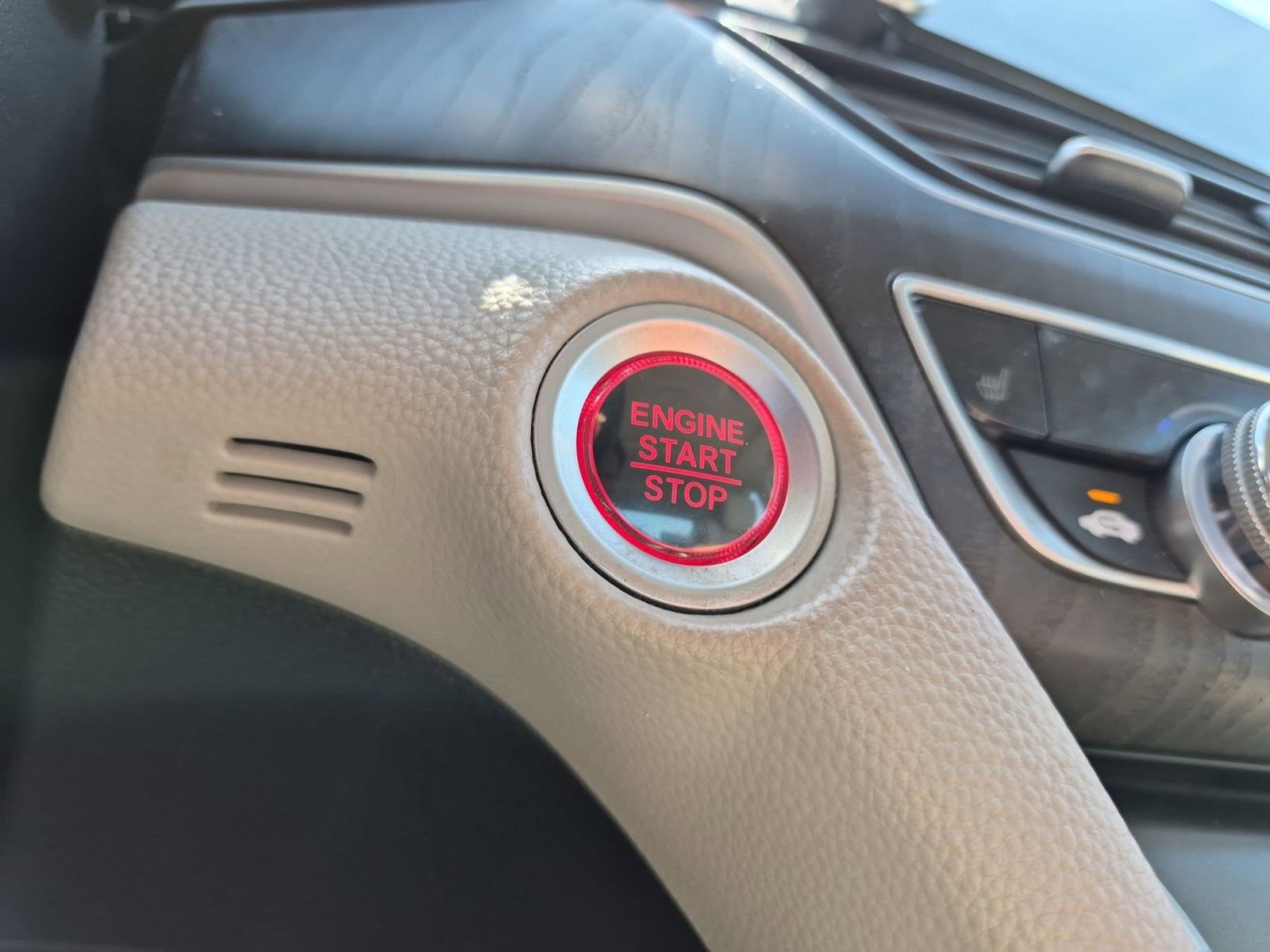 Used 2018 Honda Accord EX-L image 16