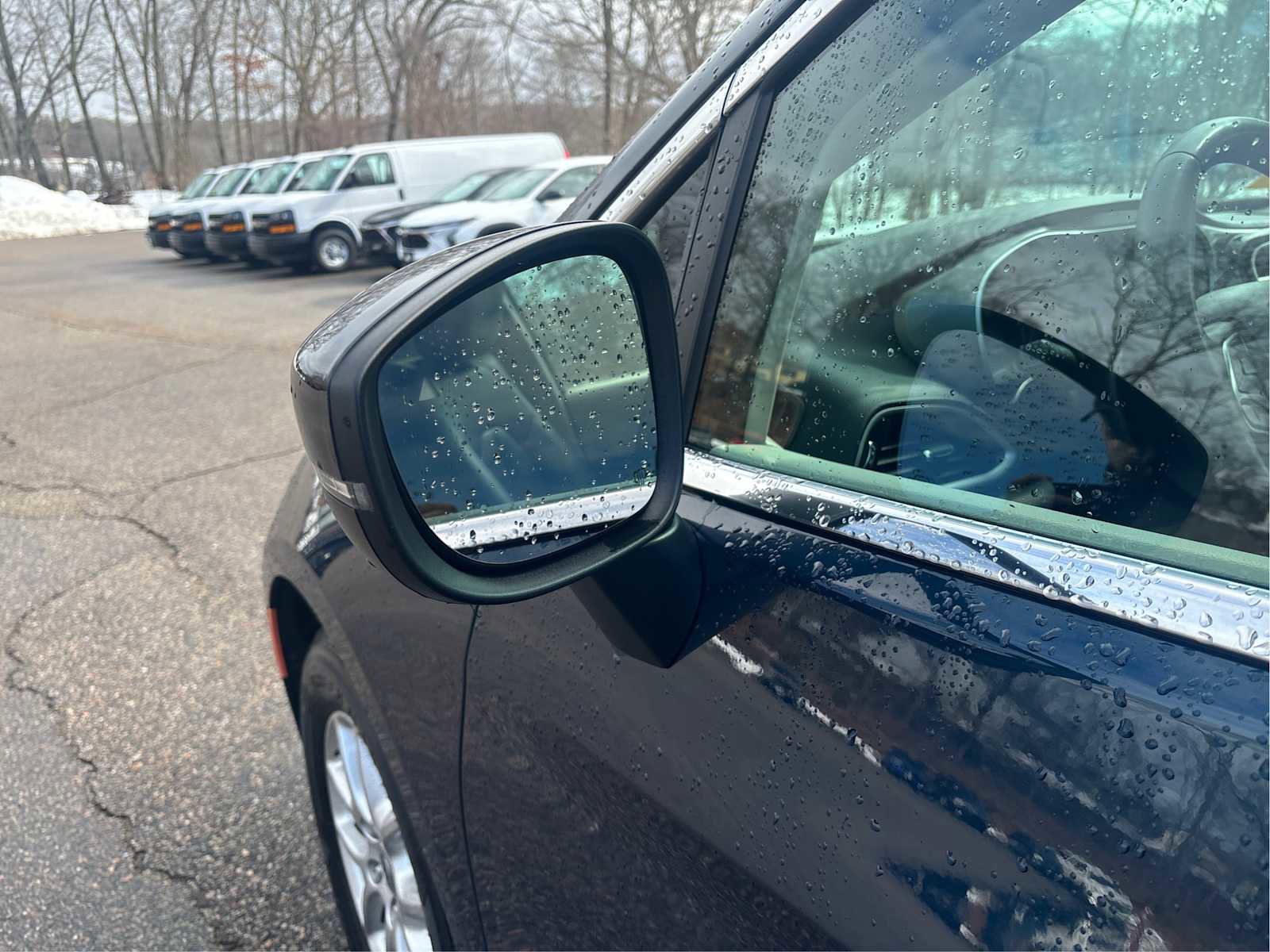 Used 2023 Chrysler Pacifica Touring-L image 26