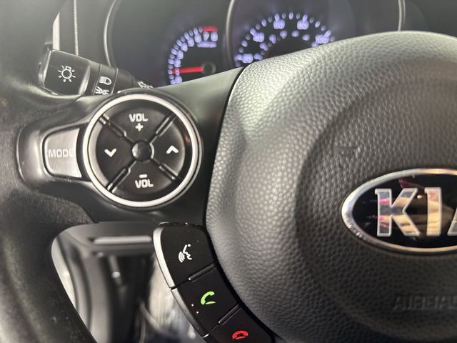 Used 2017 Kia Soul image 11
