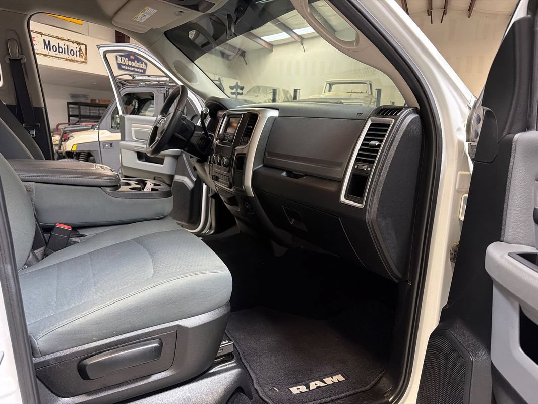 Used 2018 RAM 2500 SLT AWD/4WD image 35