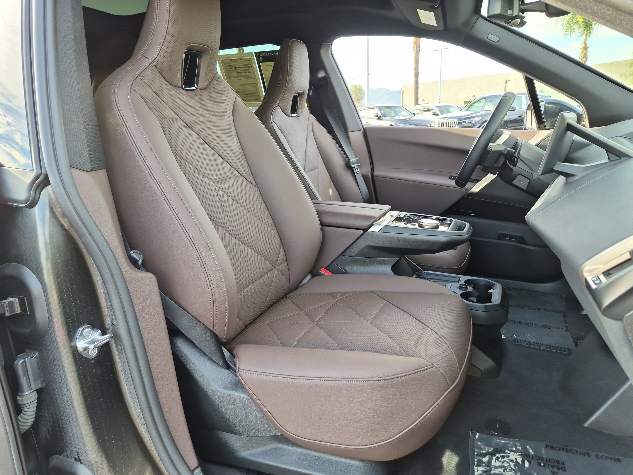 Certified 2025 BMW iX xDrive50 AWD/4WD image 33