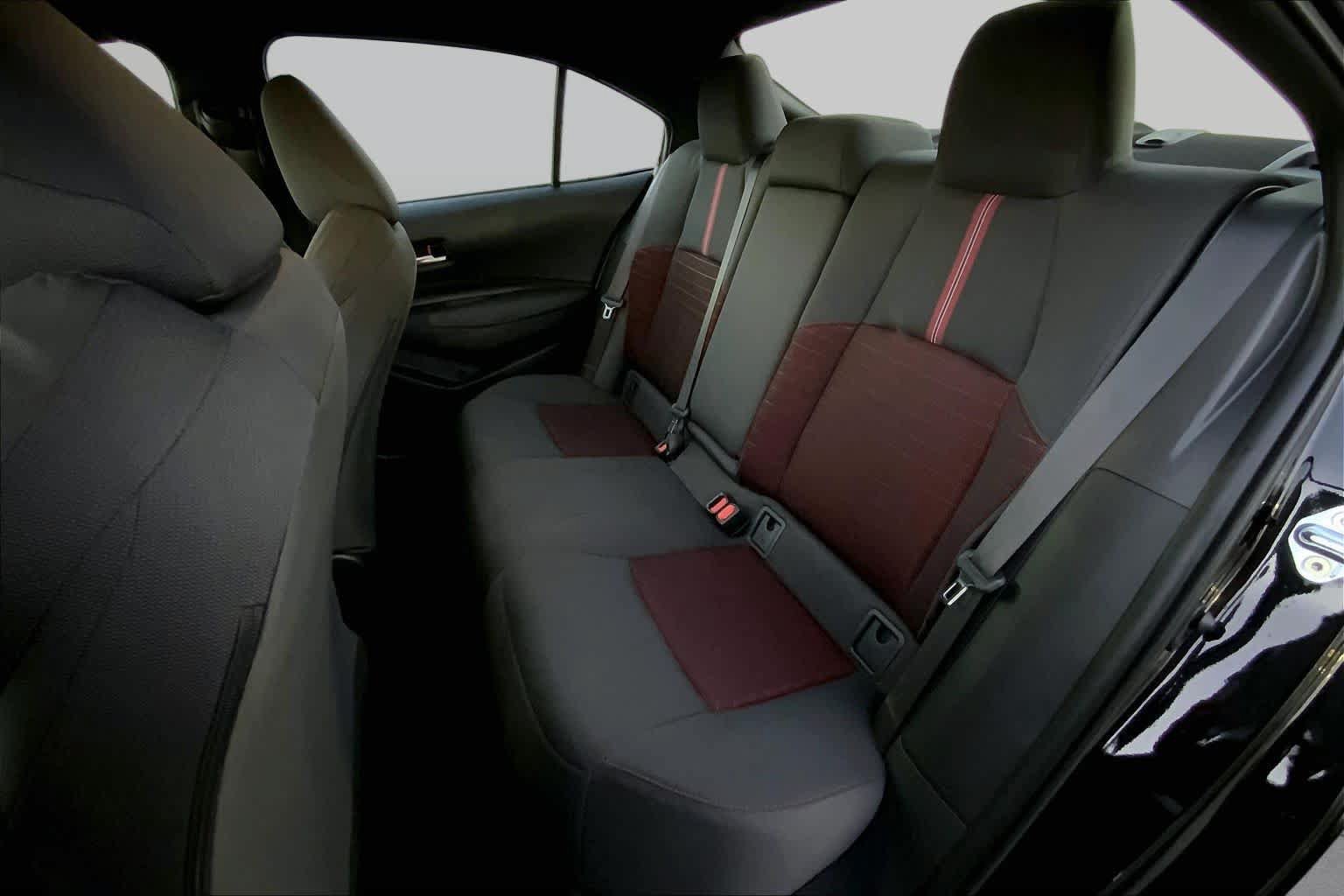 Used 2025 Toyota Corolla SE FWD image 18