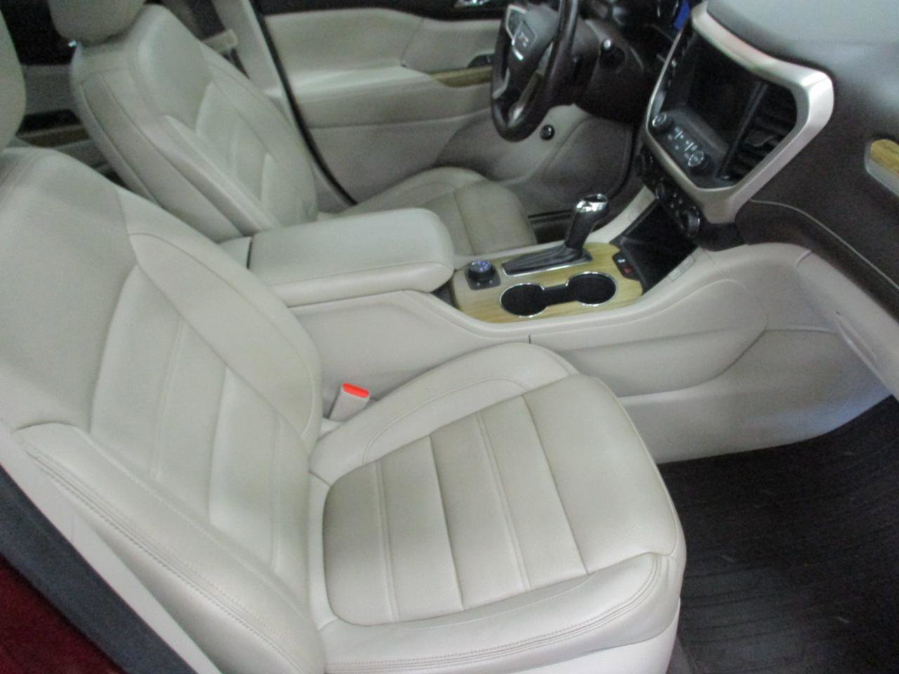 Used 2018 GMC Acadia Denali w/ Technology Package image 15