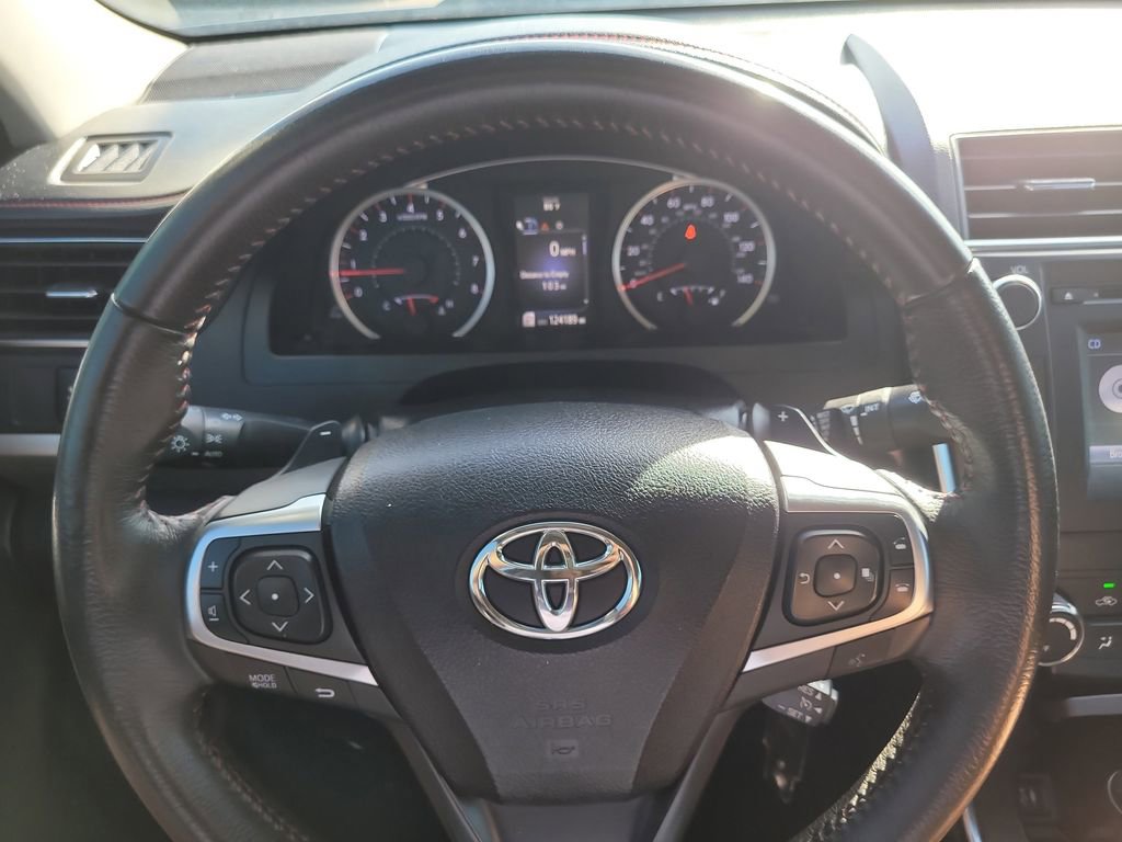 Used 2017 Toyota Camry SE FWD image 24