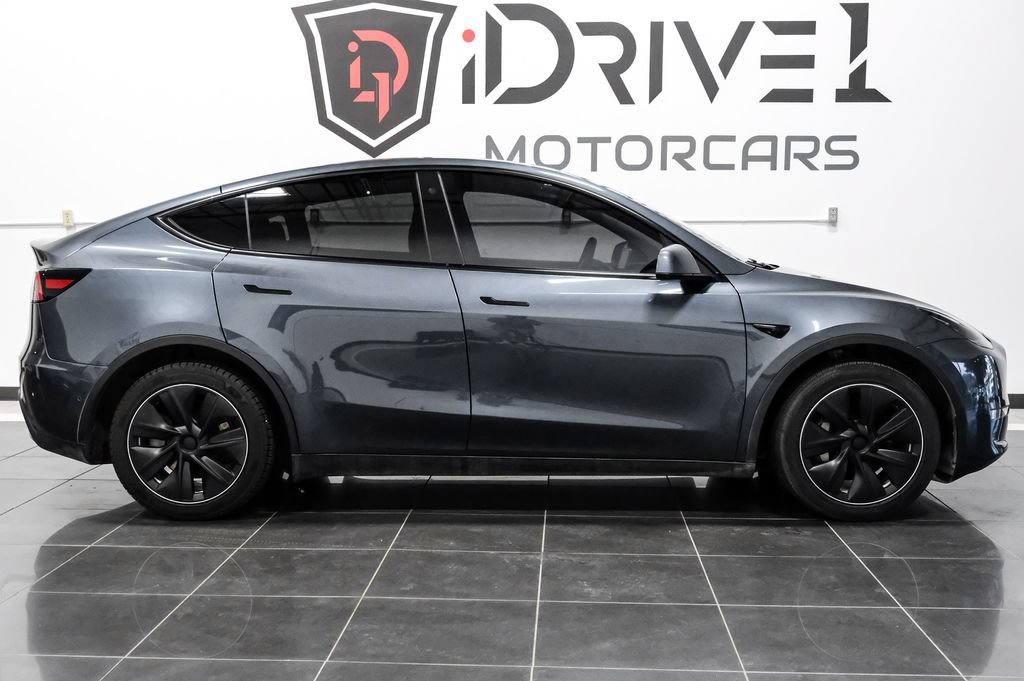 Used 2022 Tesla Model Y Long Range AWD/4WD image 7