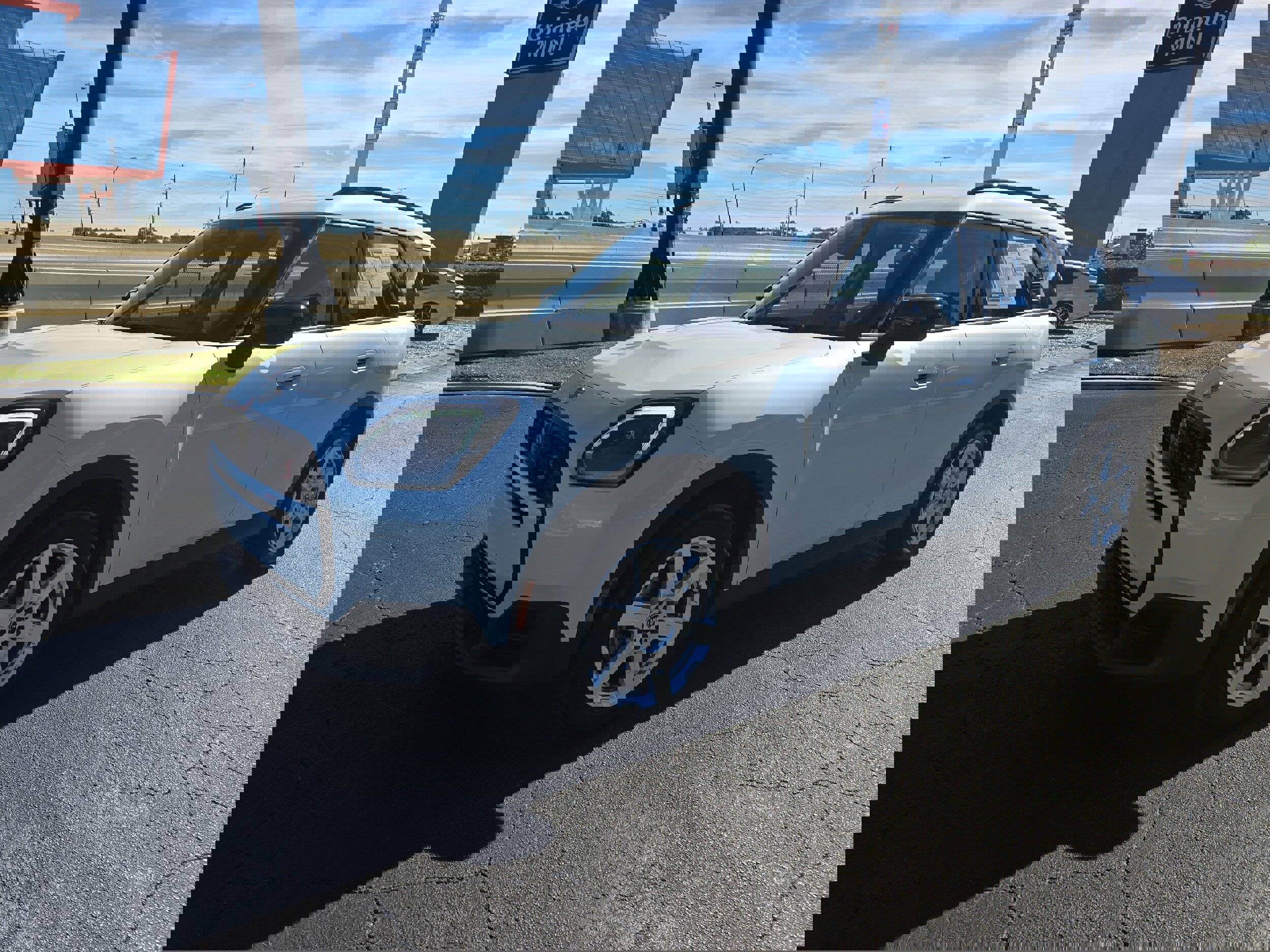 Certified 2025 MINI Cooper Countryman S image 8