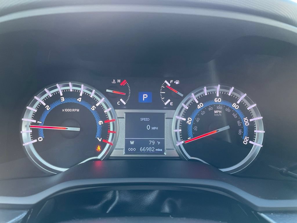 Used 2018 Toyota 4Runner SR5 Premium AWD/4WD image 30