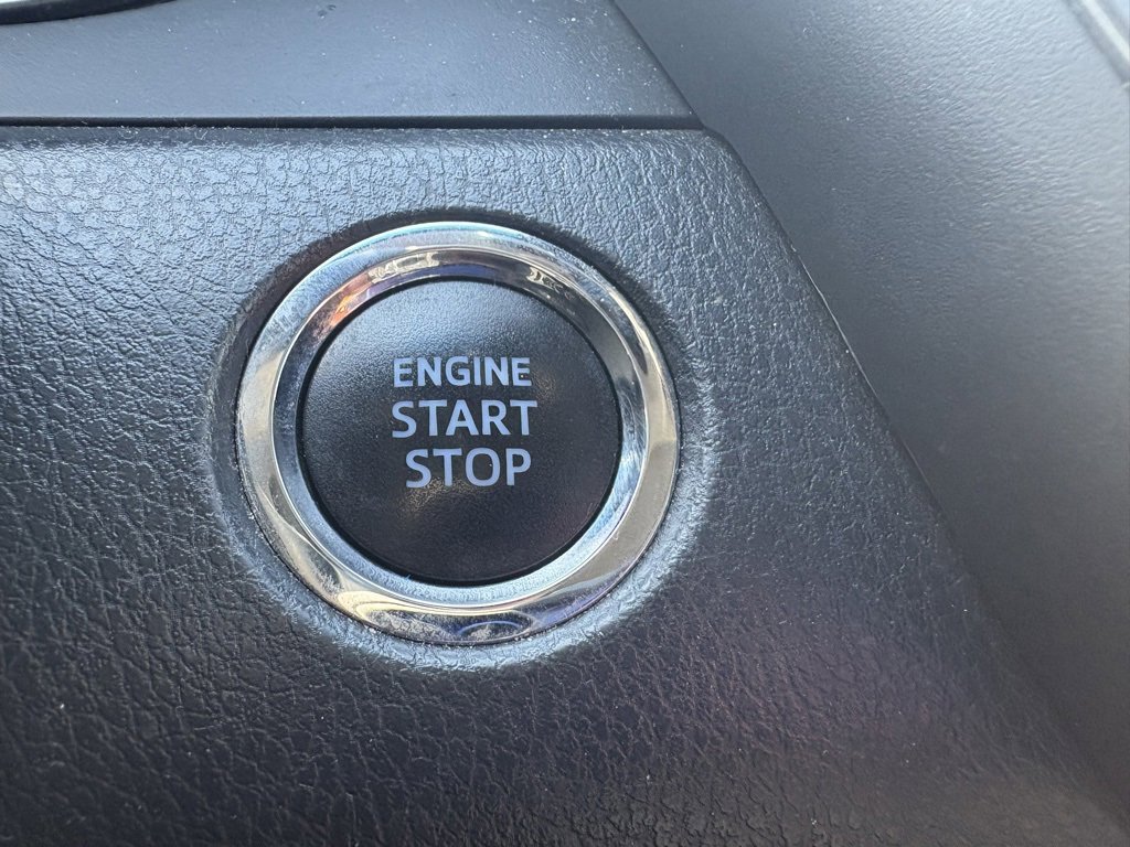 Used 2020 Toyota Camry XSE image 15