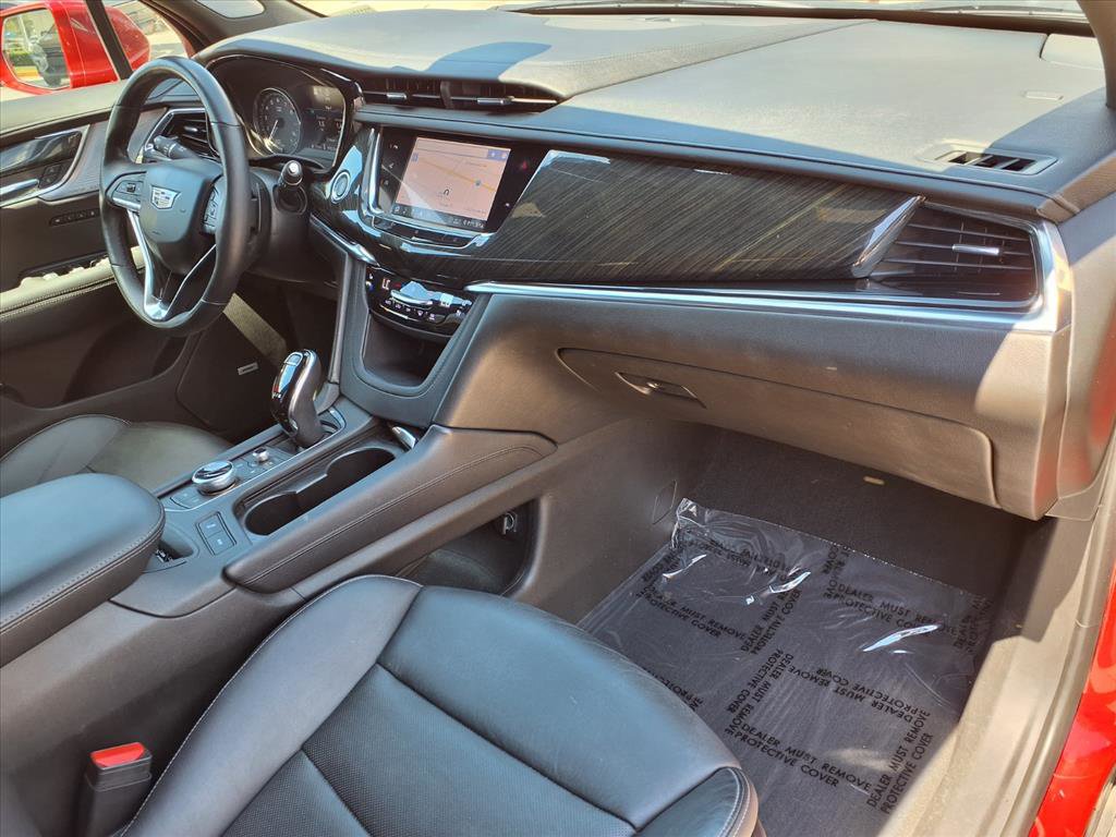 Used 2020 Cadillac XT6 Premium Luxury FWD image 8