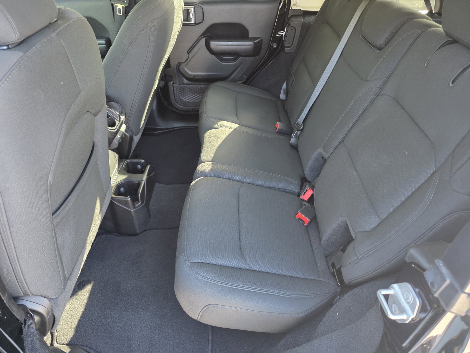 Used 2021 Jeep Wrangler Unlimited Sport image 13