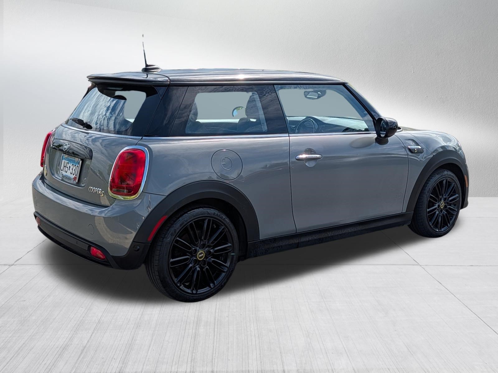 Used 2022 MINI Cooper SE FWD image 4
