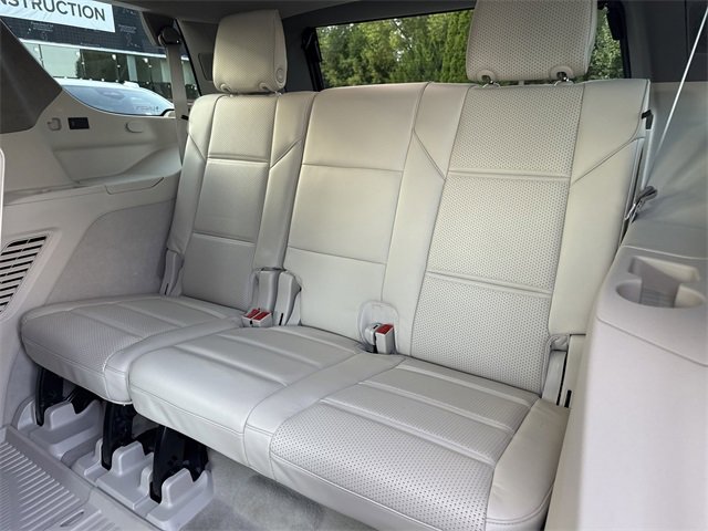 Certified 2025 Cadillac Escalade Premium Luxury Platinum w/ LPO, Floor Liner Package image 16