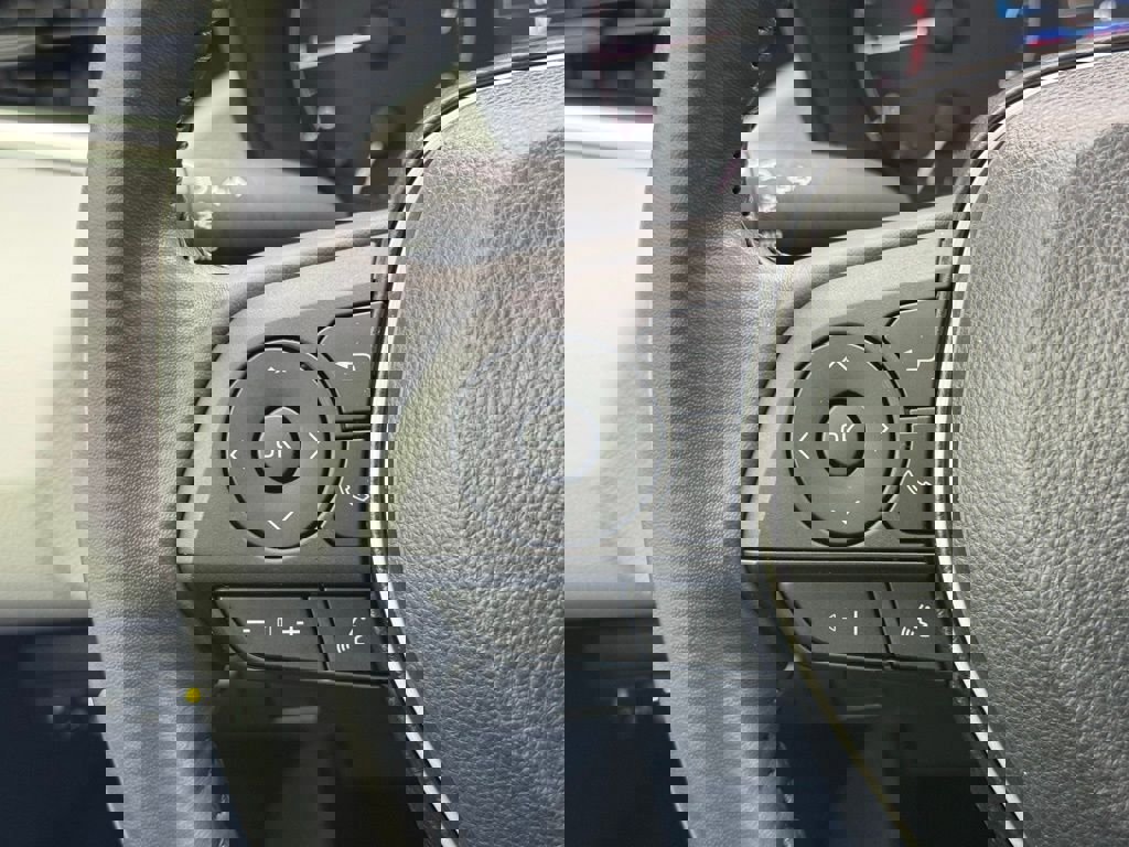 Used 2023 Toyota Corolla SE w/ SE Premium Package image 28