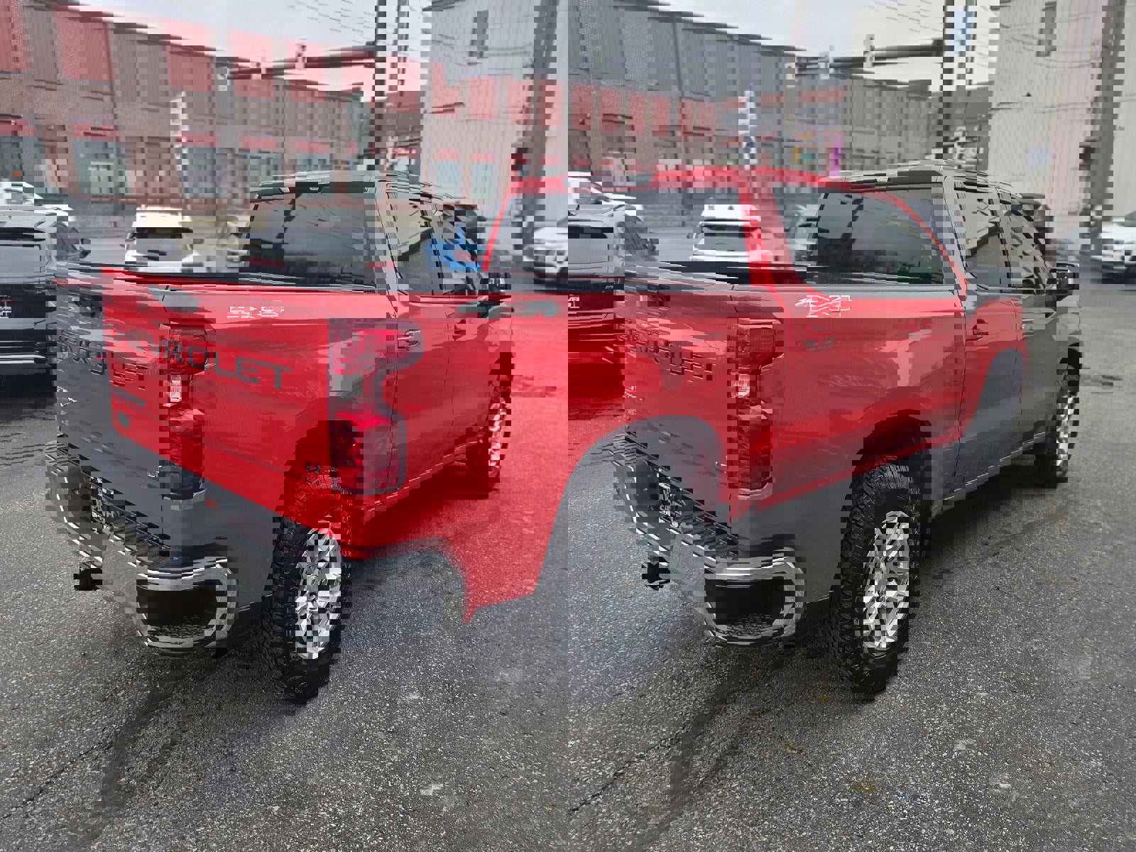 Used 2022 Chevrolet Silverado 1500 LT image 8