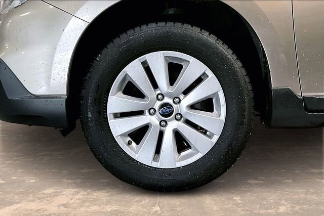Used 2015 Subaru Outback 2.5i Premium image 31