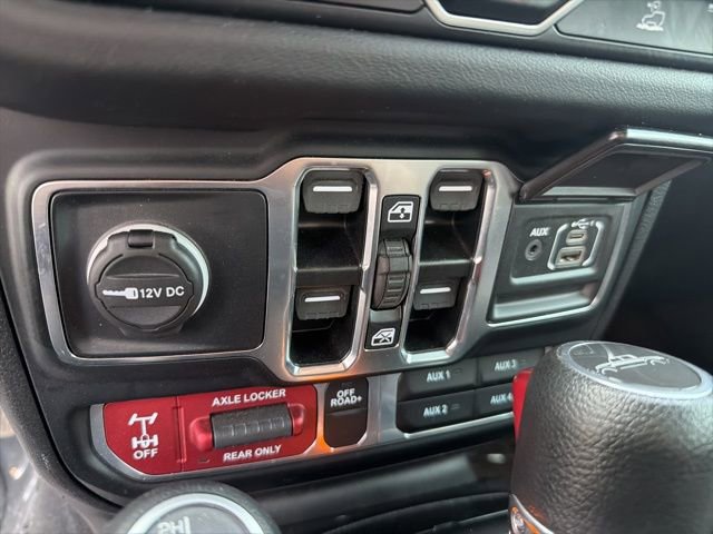 Used 2024 Jeep Gladiator Mojave w/ Convenience Group image 28