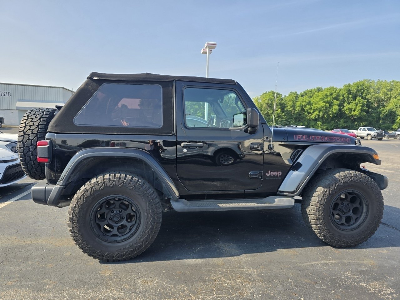 Used 2018 Jeep Wrangler Rubicon AWD/4WD image 8