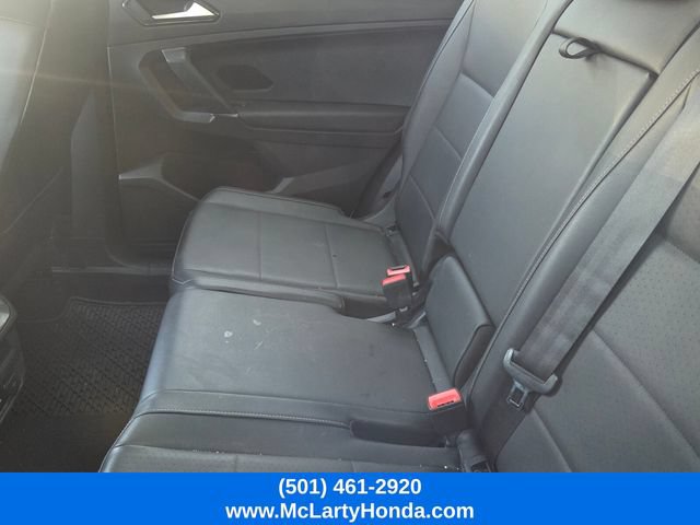 Used 2018 Volkswagen Tiguan SEL FWD image 9