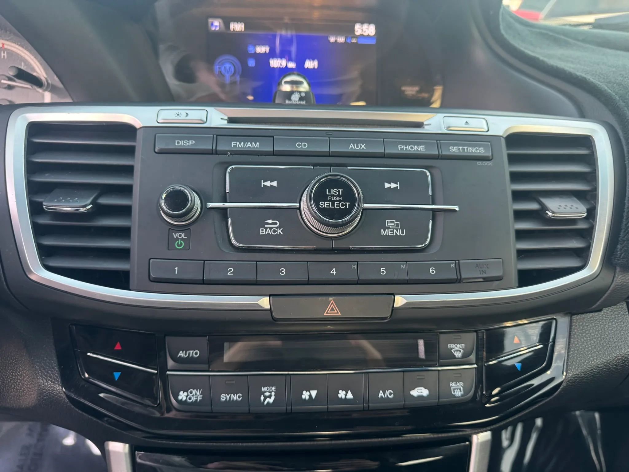 Used 2016 Honda Accord LX image 17