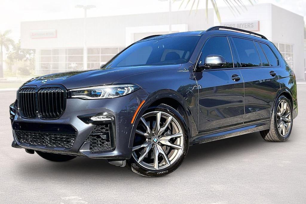 Used 2021 BMW X7 M50i w/ Cold Weather Package AWD/4WD image 32