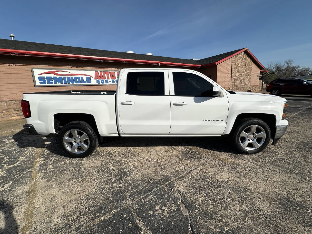 Used 2014 Chevrolet Silverado 1500 LT w/ LT Convenience Package image 10