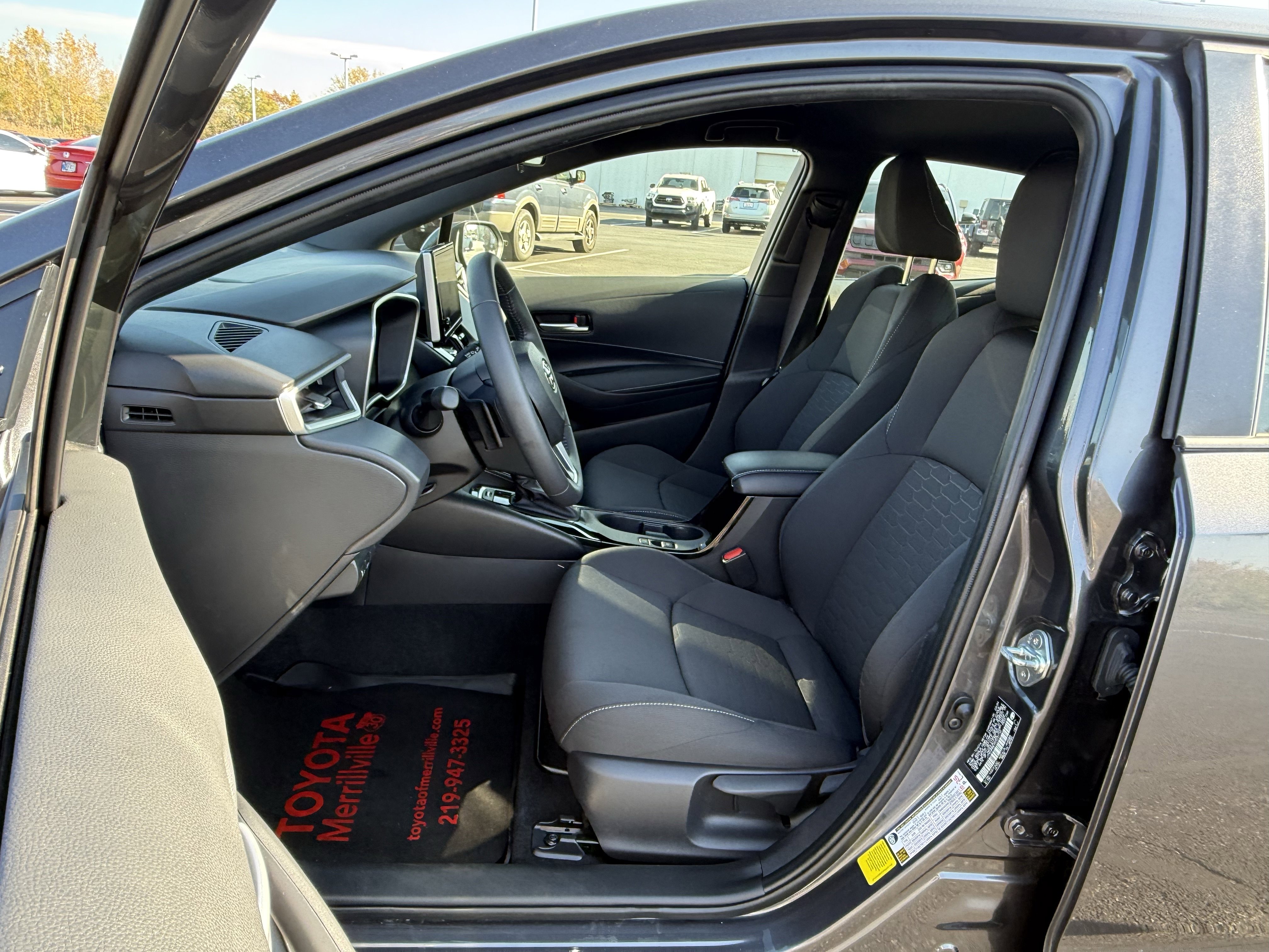 Used 2024 Toyota Corolla SE image 14