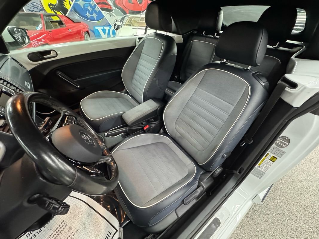 Used 2016 Volkswagen Beetle 1.8T Denim image 19