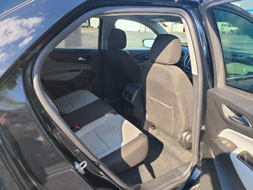 Used 2023 Chevrolet Equinox LT FWD image 15