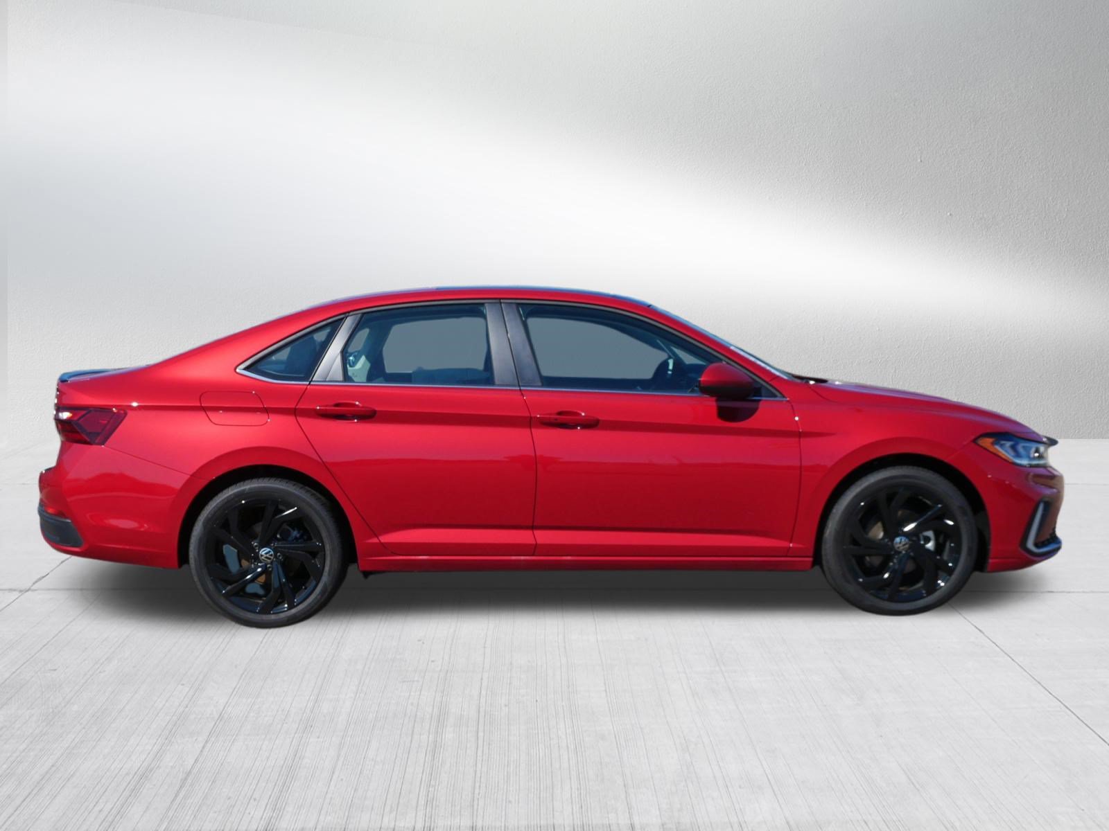 New 2026 Volkswagen Jetta SE FWD image 2