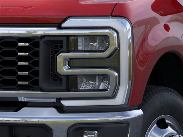 New 2025 Ford F350 Lariat w/ Lariat Ultimate Package image 18