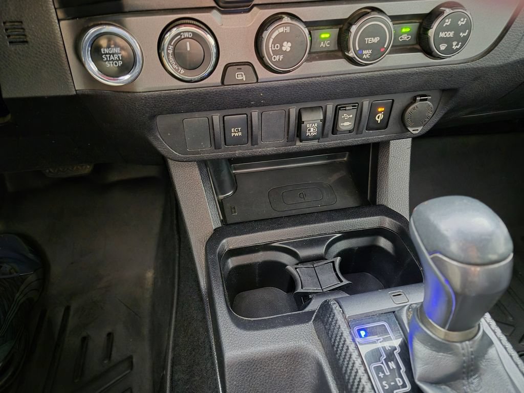 Used 2019 Toyota Tacoma TRD Off-Road AWD/4WD image 20