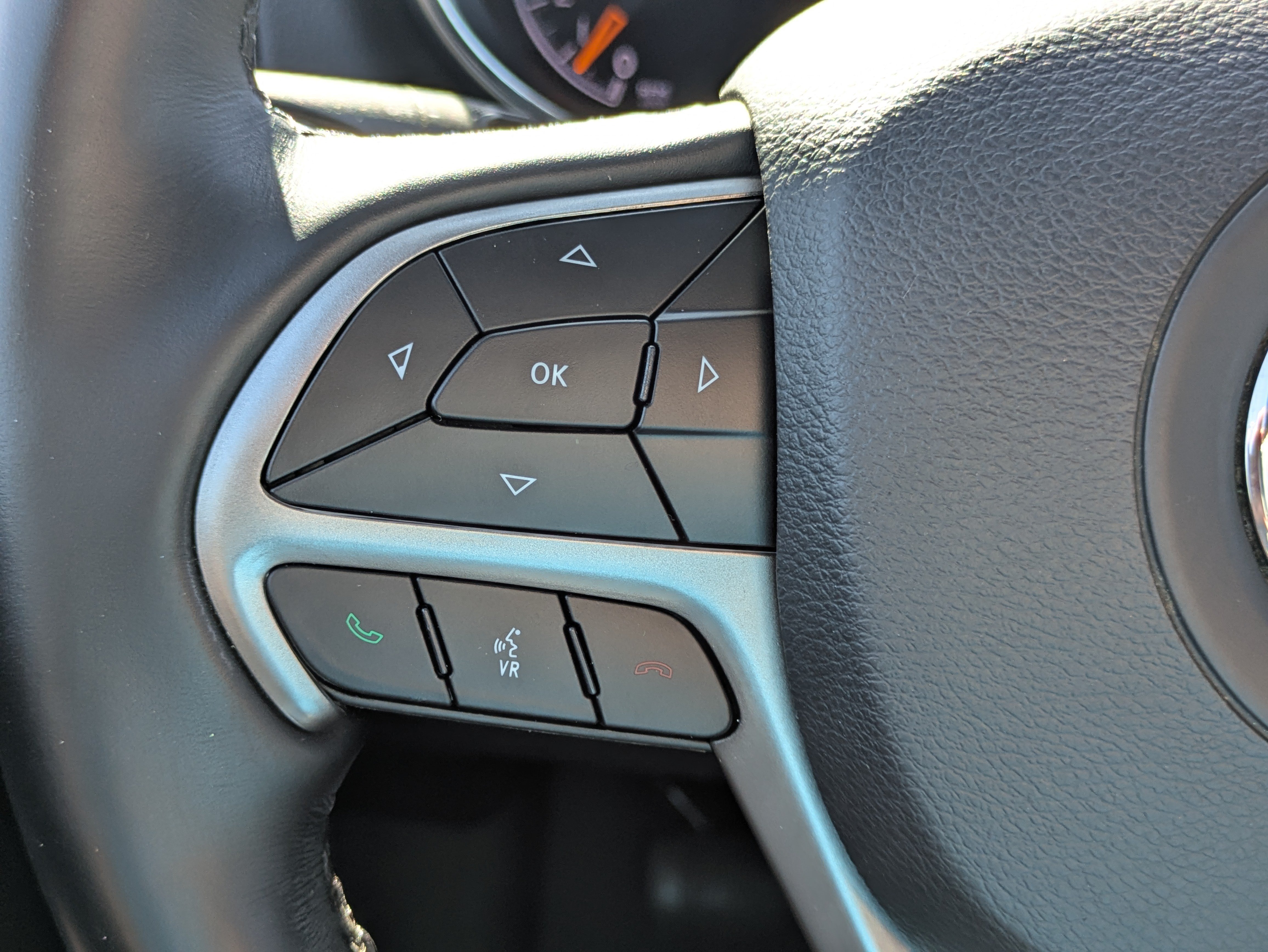 Certified 2021 Jeep Grand Cherokee Laredo X RWD image 19