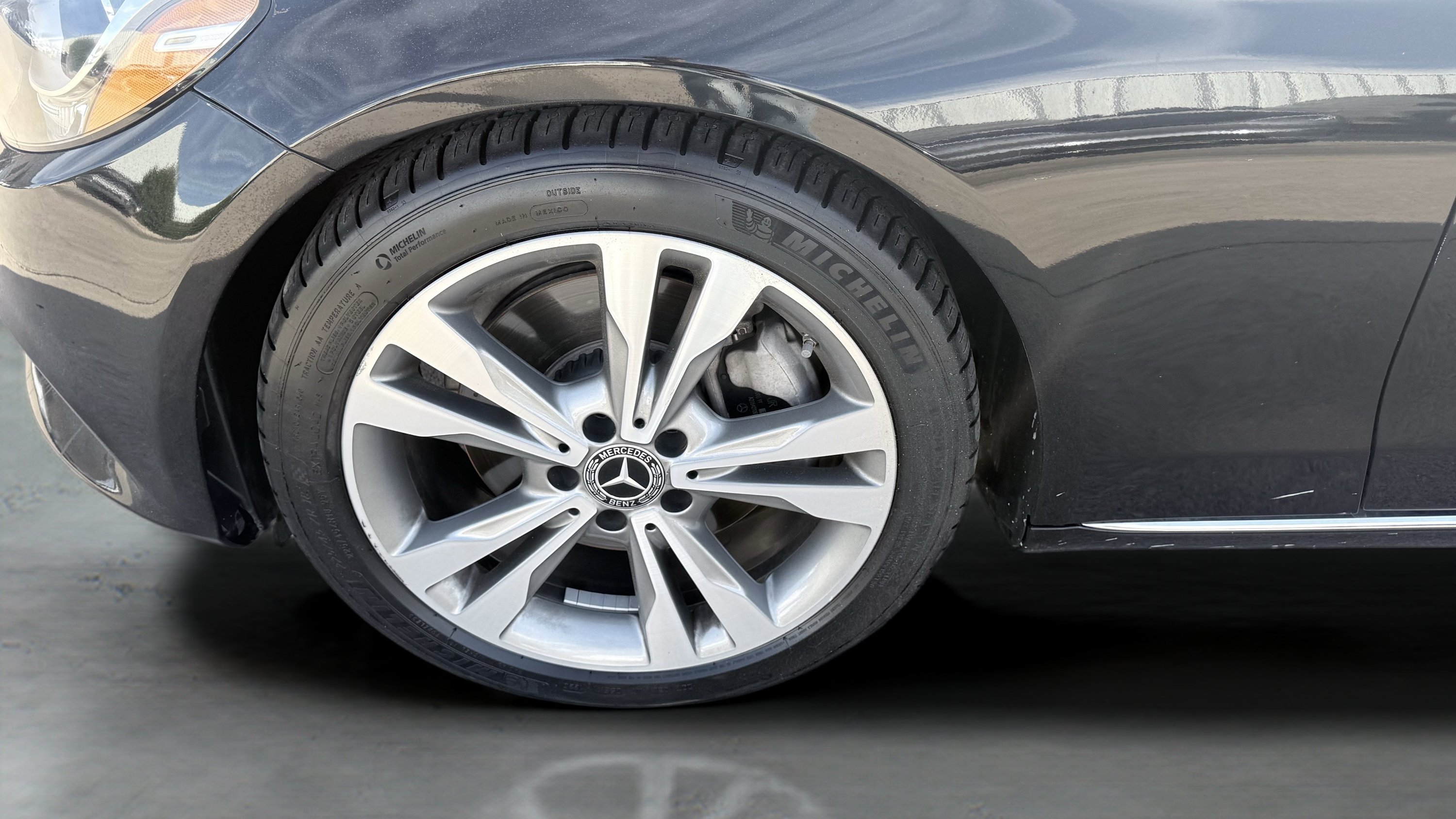 Used 2018 Mercedes-Benz C 300 Sedan w/ Premium Package image 14