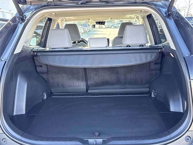 Used 2025 Toyota RAV4 XLE Premium image 10