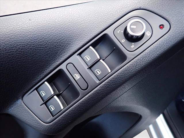 Used 2014 Volkswagen Tiguan SEL FWD image 12