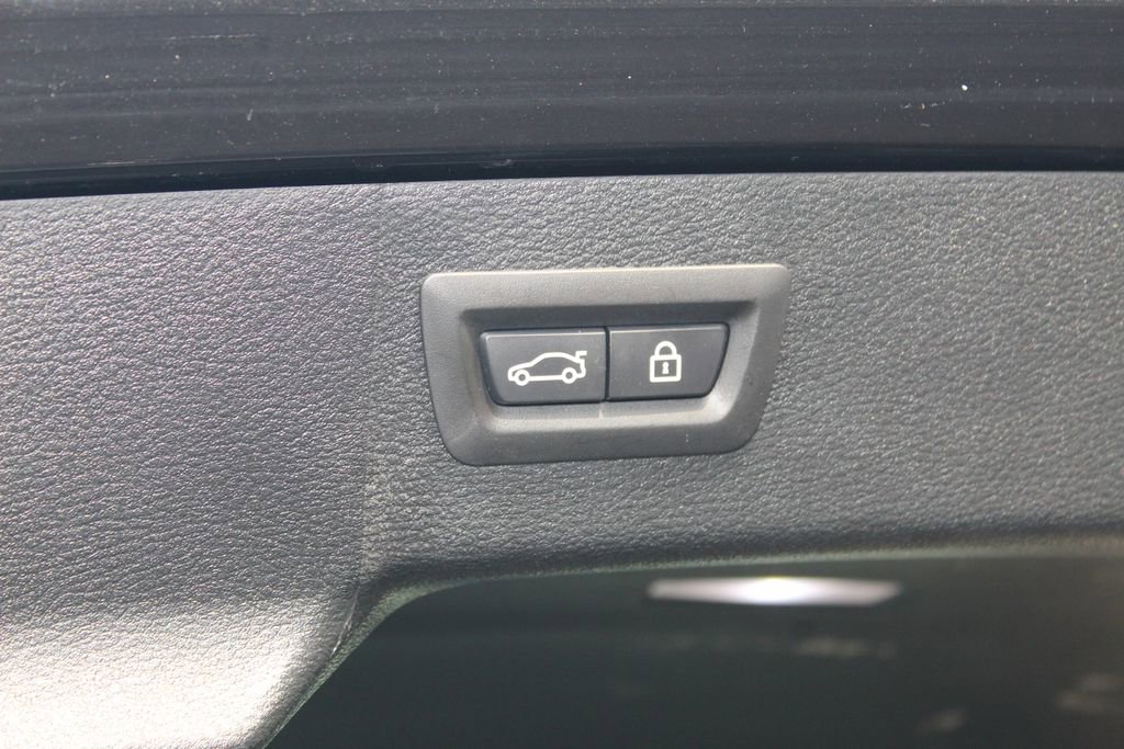 Used 2016 BMW X6 xDrive50i image 13