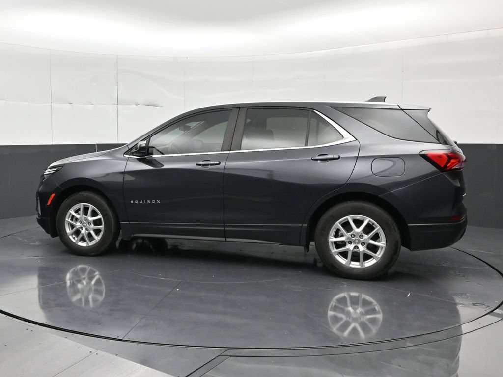 Used 2023 Chevrolet Equinox LT FWD image 2