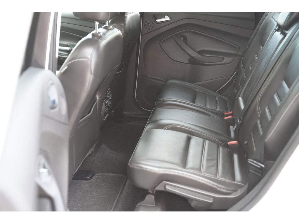 Used 2017 Ford Escape SE w/ SE Leather Comfort Package AWD/4WD image 12