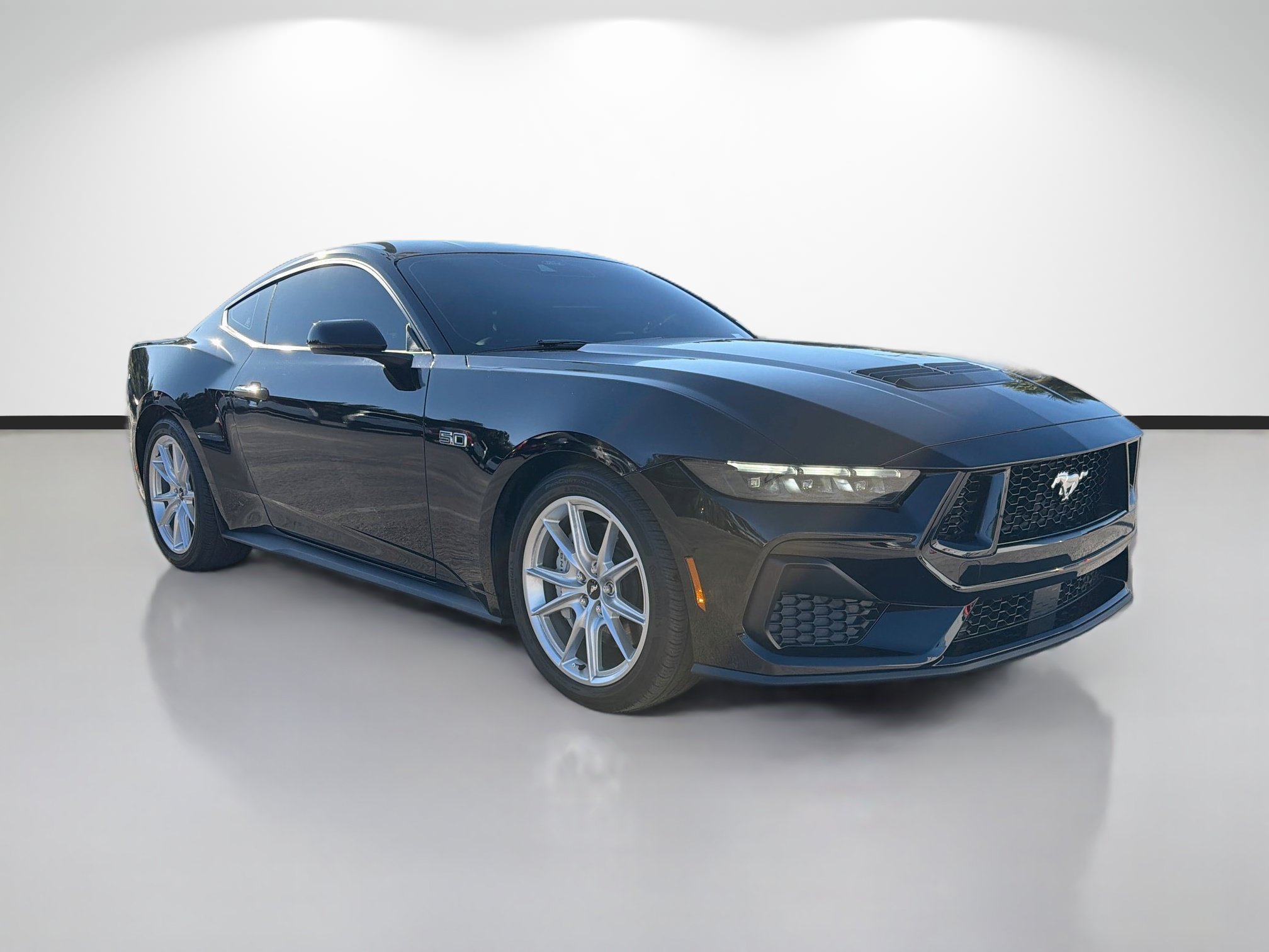 Used 2025 Ford Mustang GT Premium RWD image 1