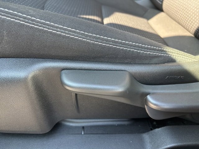 Used 2024 GMC Terrain SLE image 25