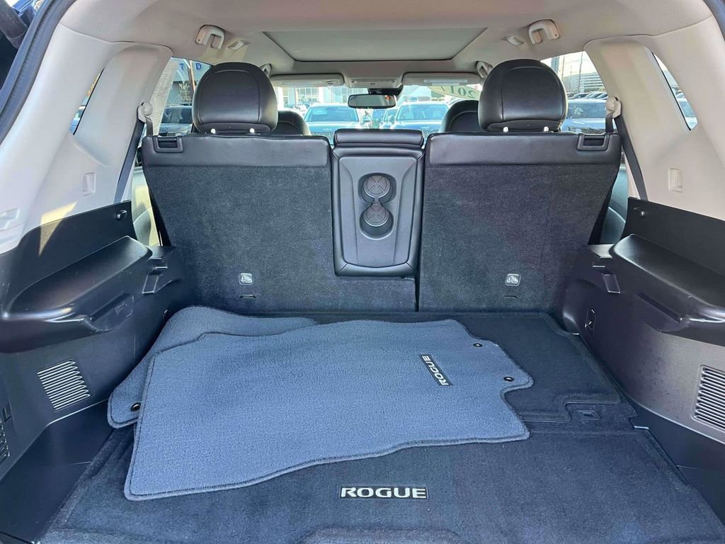 Used 2017 Nissan Rogue SL w/ SL Premium Package image 7